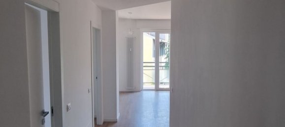 Apartamento de 3 divisões em Bollate, Italy N.º 6627 37