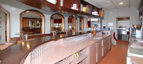 Bar à Sion, Switzerland 139m² No. 334 5