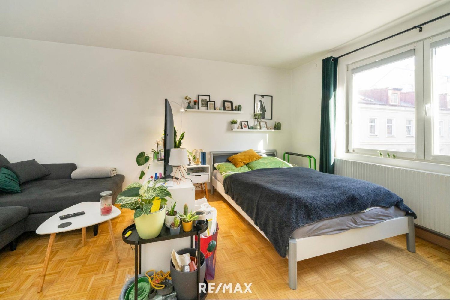 Apartamento de 2 dormitorios en Hernals, Austria No. 198853