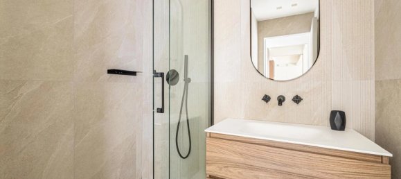 Apartamento de 2 dormitorios en Cannes, France No. 38342 9