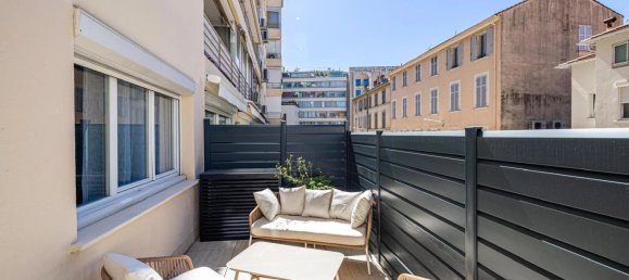 Apartamento de 2 dormitorios en Cannes, France No. 38342 3