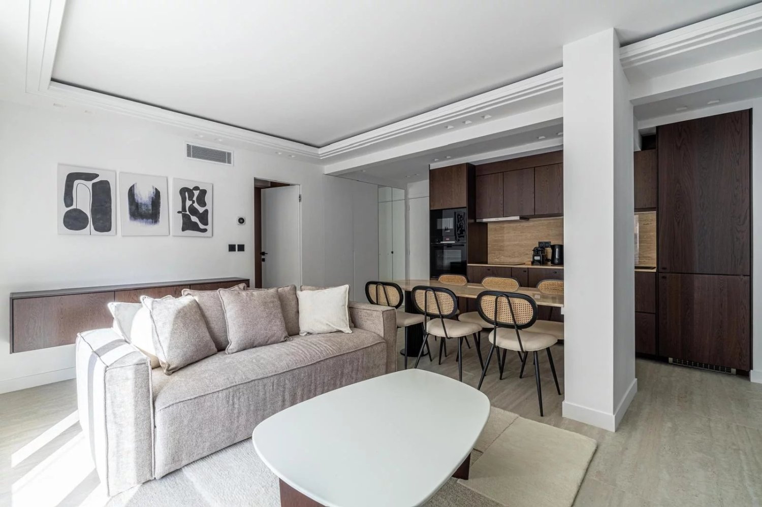 Apartamento de 2 dormitorios en Cannes, France No. 38342