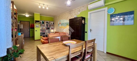 3-salle Appartement à Terno d'Isola, Italy No. 298945 17