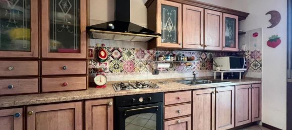 3-salle Appartement à Terno d'Isola, Italy No. 298945 6