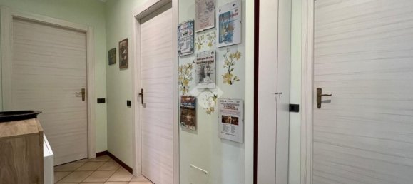 3-salle Appartement à Terno d'Isola, Italy No. 298945 25