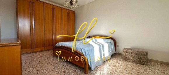 2 bedrooms Apartment in Cecina, Italy No. 197168 10