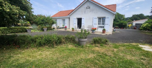 7 bedrooms House in Liez, France No. 109528 2