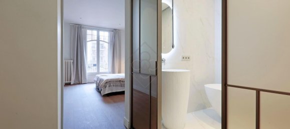 4 bedrooms Apartment in Eixample, Spain No. 58649 31