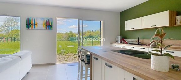 3 bedrooms House in Perouges, France No. 313520 9