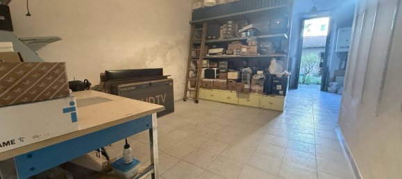 3 rooms Apartment in Florence, Italy No. 146254 10