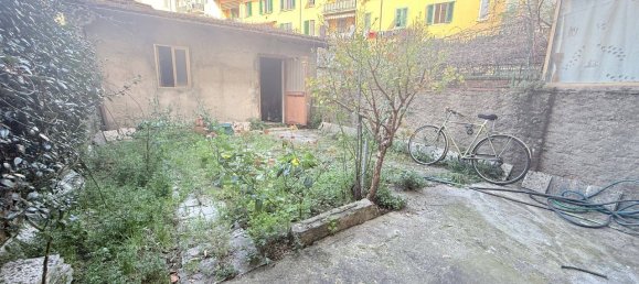 3 rooms Apartment in Florence, Italy No. 146254 8