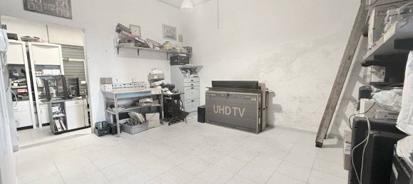 3 rooms Apartment in Florence, Italy No. 146254 9