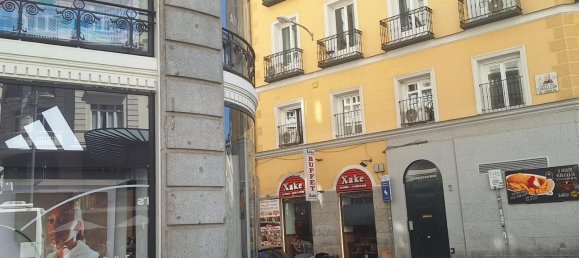 4 bedrooms Apartment in Madrid, Spain No. 94517 8