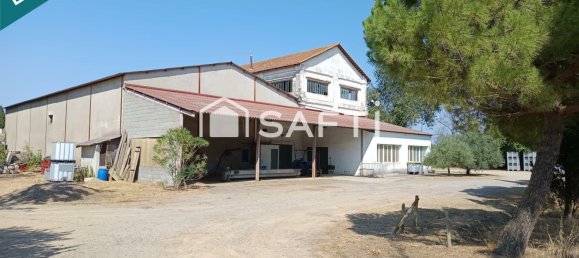 1099m² Commercial property in Occitanie, France No. 354365 2