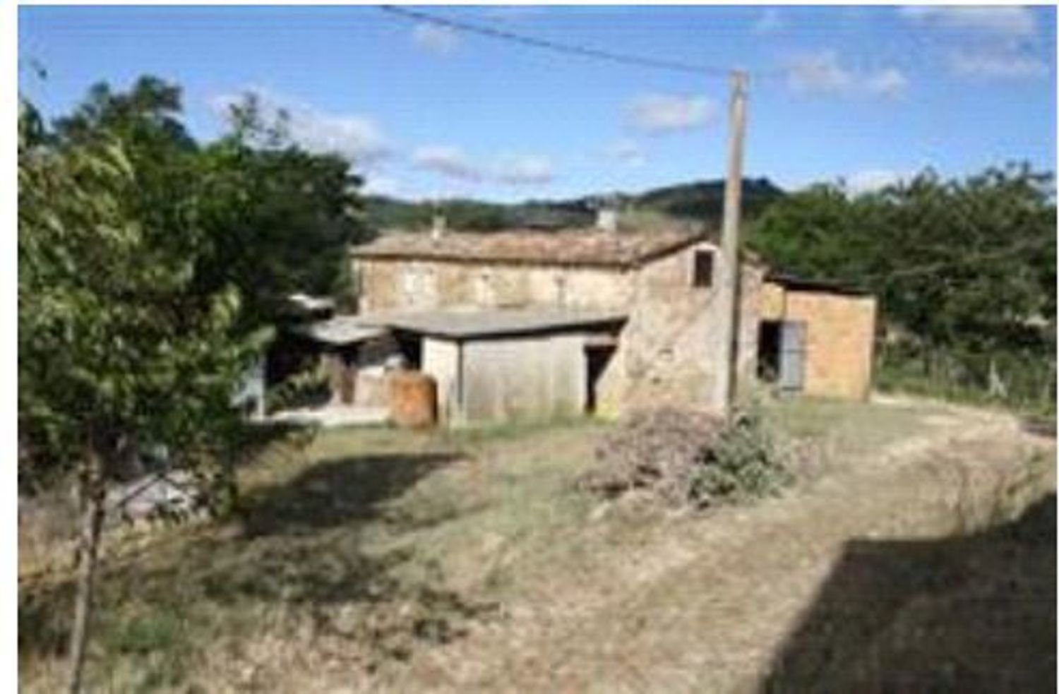 Propiedad comercial en Urbino, Italy 220 m² No. 358260