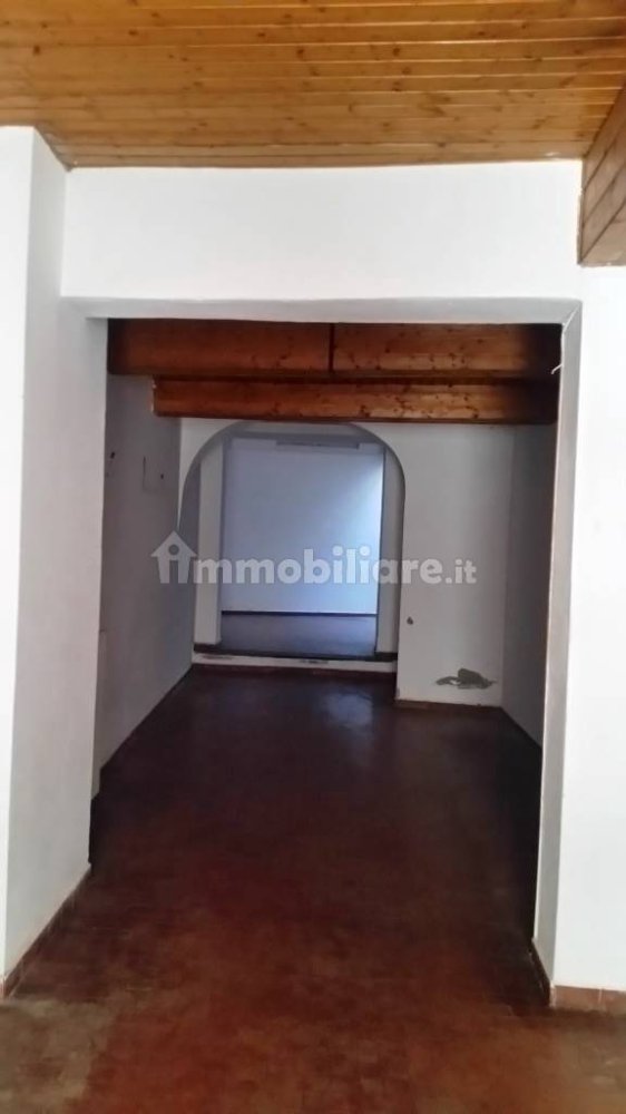 2 rooms Commercial property in Parma, Italy No. 279641