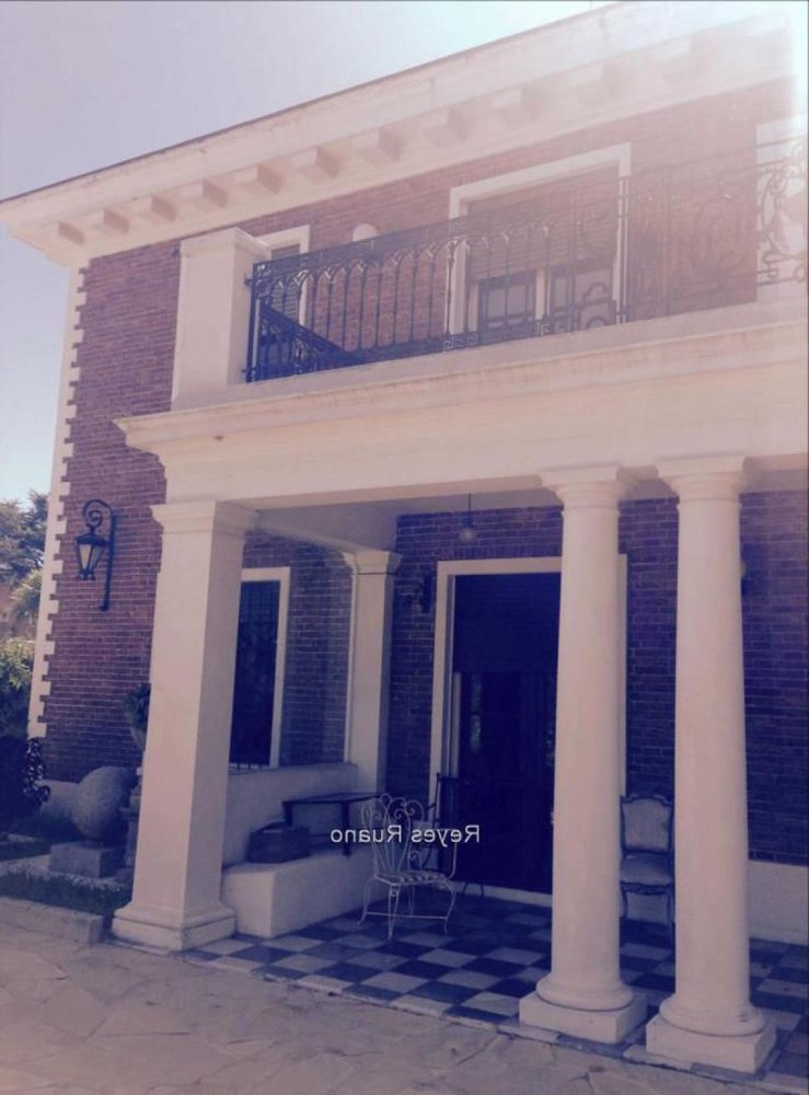 5 bedrooms House in Montevideo, Uruguay No. 6351