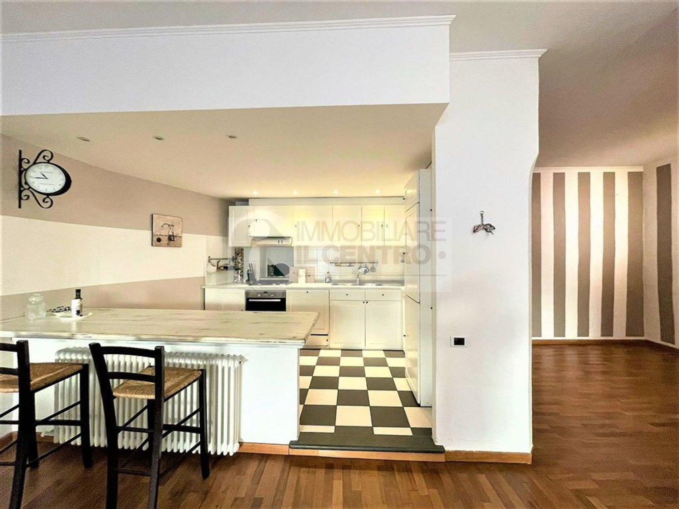 Квартира с 4 спальнями в Сарцана, Италия № 353112