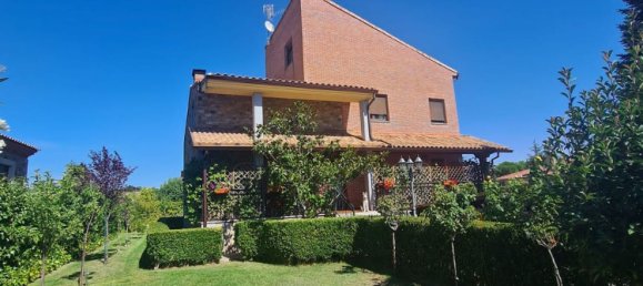 5 bedrooms House in Villamayor, Spain No. 153314 18