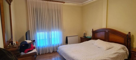 5 bedrooms House in Villamayor, Spain No. 153314 11