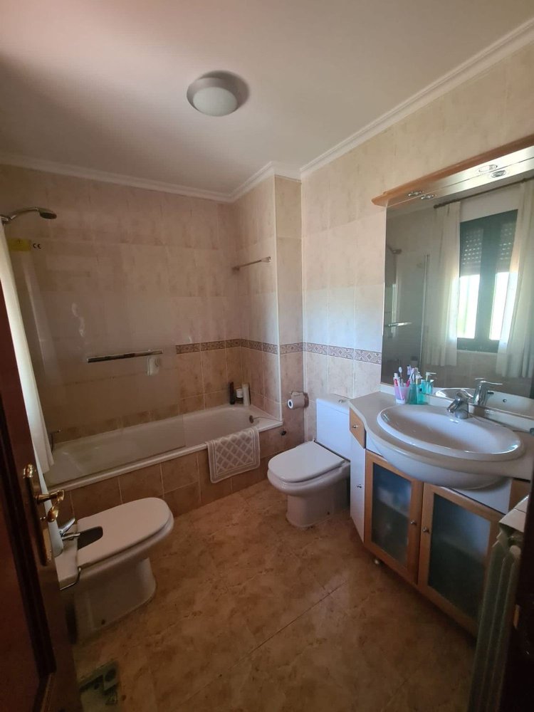 5 bedrooms House in Villamayor, Spain No. 153314