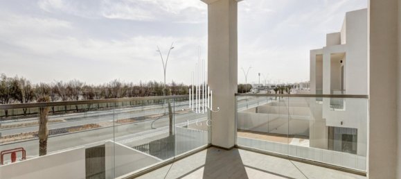 4 bedrooms Villa in Yas Island, UAE No. 25839 5