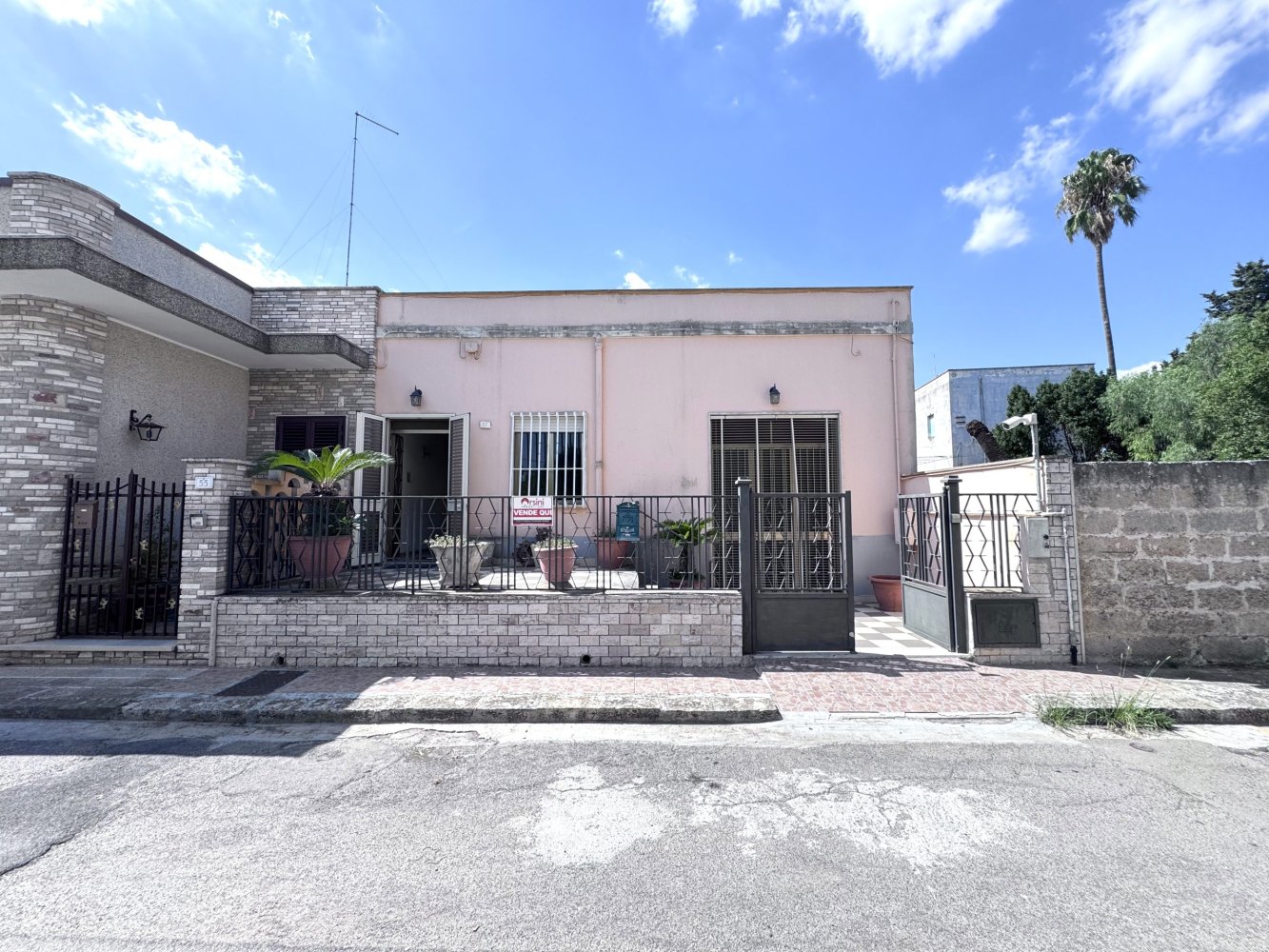 2 Schlafzimmer Haus in Squinzano, Italy, Nr. 329131