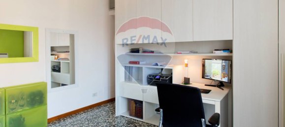 Apartamento T2 em Rho, Italy N.º 380065 15