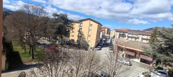 Apartamento de 5 habitaciónes en L'Aquila, Italy No. 41844 6