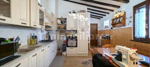 3 bedrooms Villa in Udine, Italy No. 182154 3