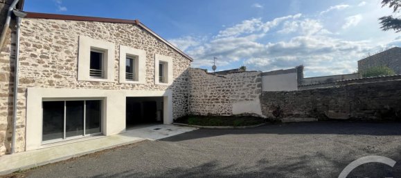 4 rooms Townhouse in Soucieu-en-Jarrest, France No. 63896 9