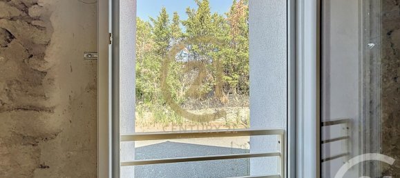 4 rooms Townhouse in Soucieu-en-Jarrest, France No. 63896 8