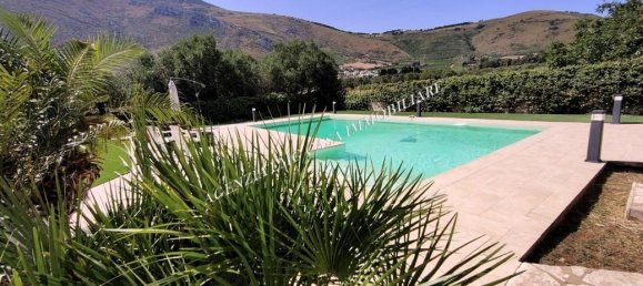 Villa de 4 habitaciónes en Castellammare del Golfo, Italy No. 150496 20