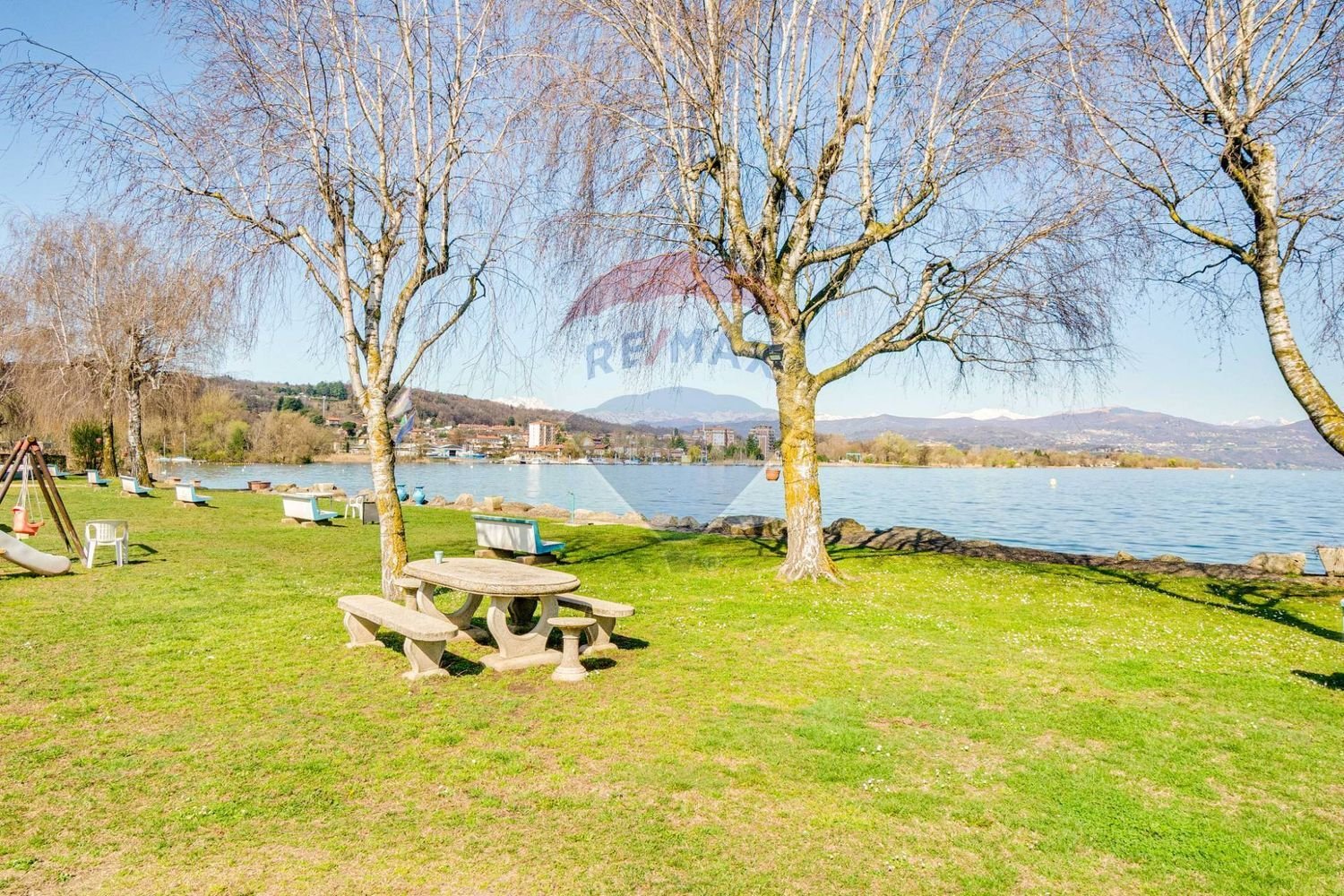 2 rooms Apartment in Castelletto sopra Ticino, Italy No. 53130