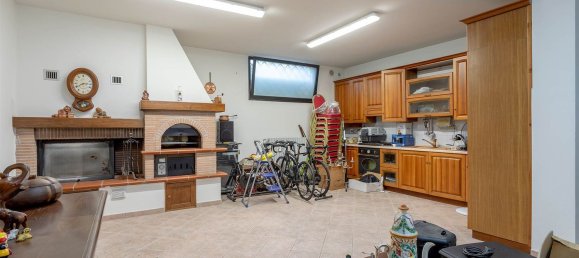 8 rooms Villa in Poggio a Caiano, Italy No. 64497 48