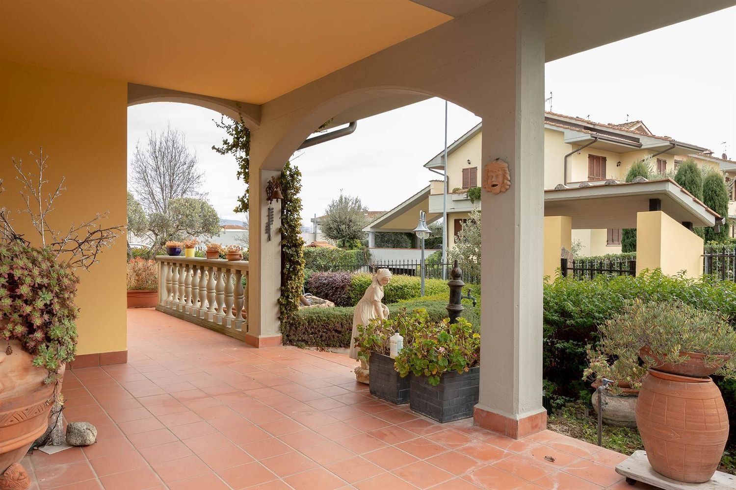 8 rooms Villa in Poggio a Caiano, Italy No. 64497