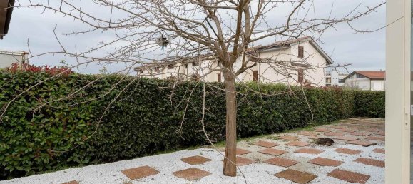 8 rooms Villa in Poggio a Caiano, Italy No. 64497 6