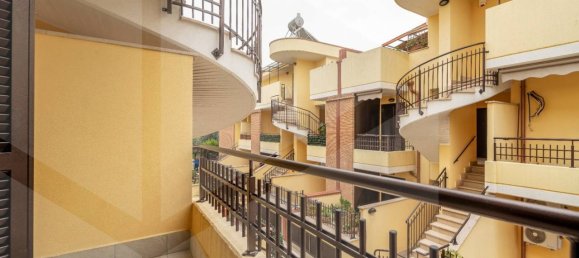 4 rooms Apartment in Marino, Italy No. 31438 26