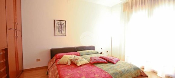 3 bedrooms Villa in Preganziol, Italy No. 302525 4