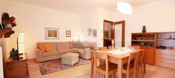 3 bedrooms Villa in Preganziol, Italy No. 302525 2