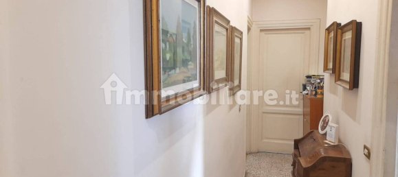1 bedroom Apartment in Rome, Italy No. 352931 8