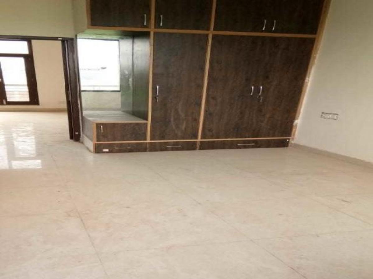 3 bedrooms House in Mohali, India No. 48427