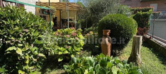 3 Schlafzimmer Villa in Bergamo, Italy, Nr. 354240 2