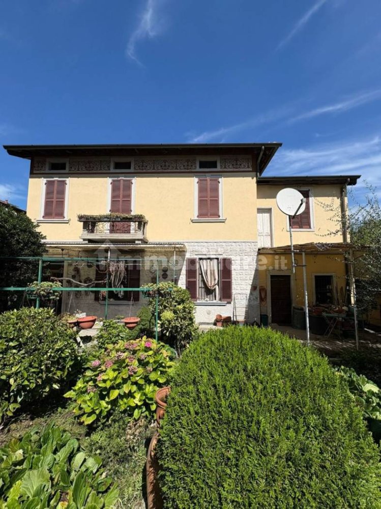 3 Schlafzimmer Villa in Bergamo, Italy, Nr. 354240