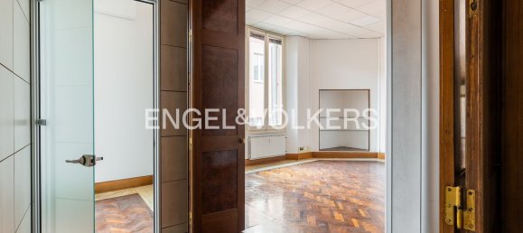 10 rooms Apartment in Bologna, Italy No. 125901 7