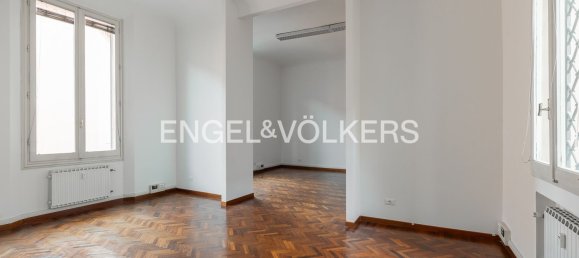 10 rooms Apartment in Bologna, Italy No. 125901 8