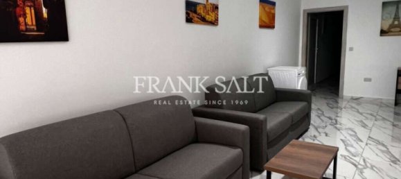 3 bedrooms Apartment in Qormi, Malta No. 5077 2