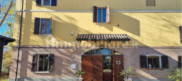 Дом с 10 спальнями в Реджо Эмилия, Италия № 341206 2