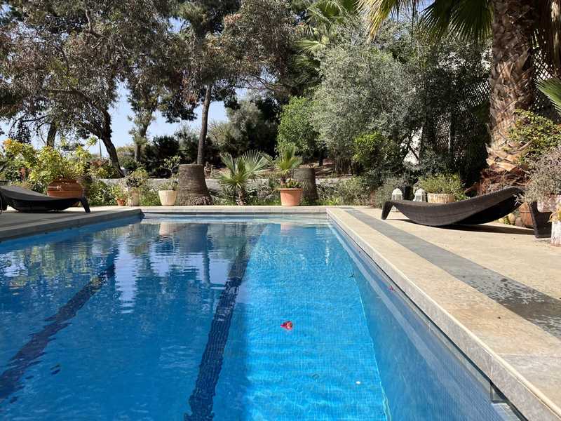 4 bedrooms House in Agios Athanasios, Cyprus No. 16520