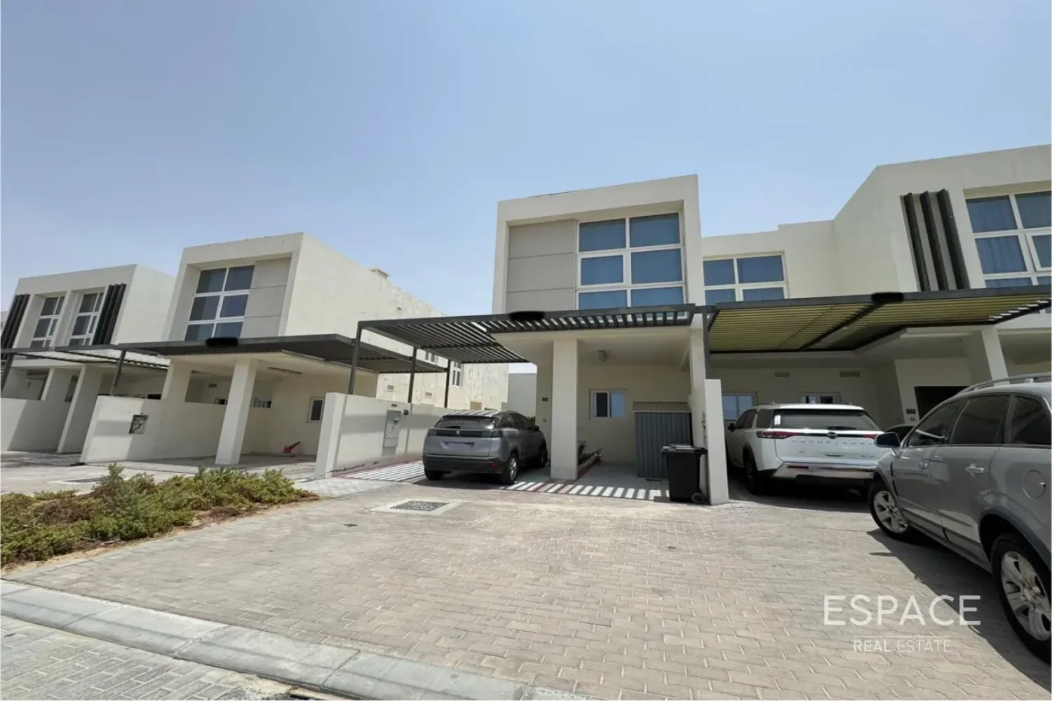 3 bedrooms Townhouse in Dubai, UAE No. 111347